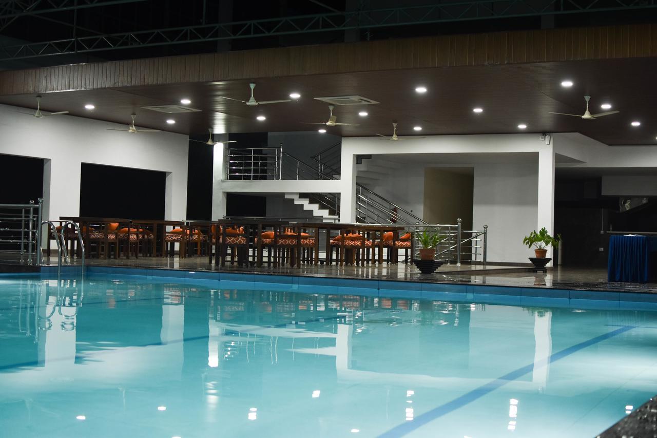 Hotel Kohinoor Alwaye Exteriér fotografie